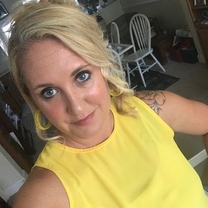 Meet your Posher, Carrie